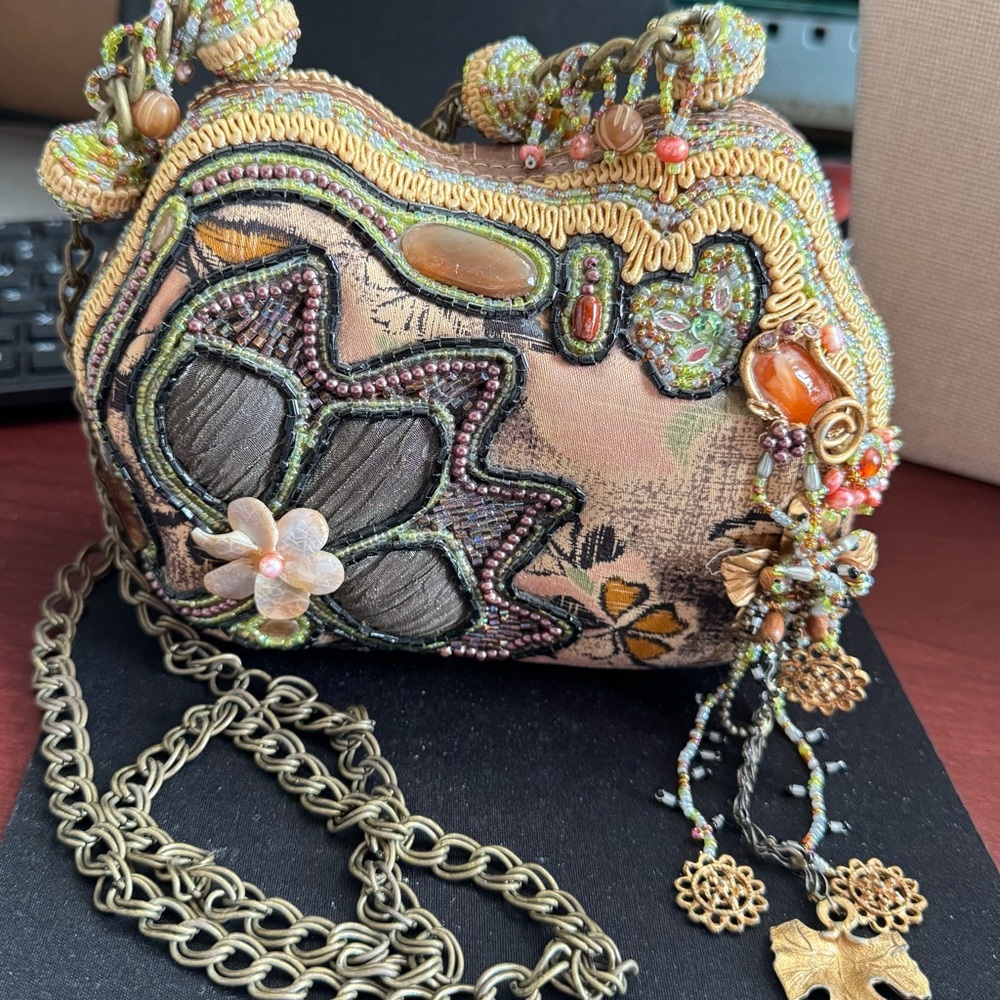 Vintage Mary Frances Floral Shoulder Handbag with Beaded Gold/Brown/Vrs Accents - Picture 14 of 14